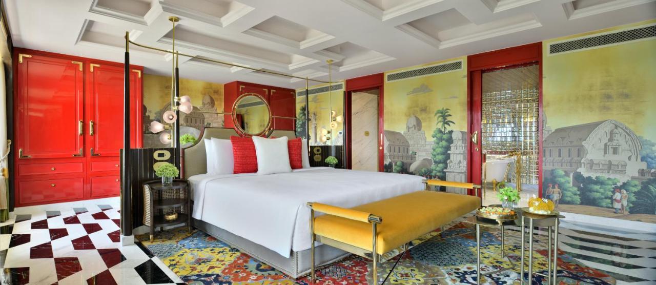 Signature Suite - Maharaja with one way airport transfer and access to club lounge