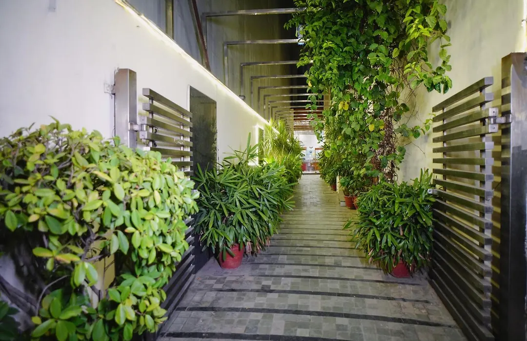 Hari'S Court Inns & Hotels-1