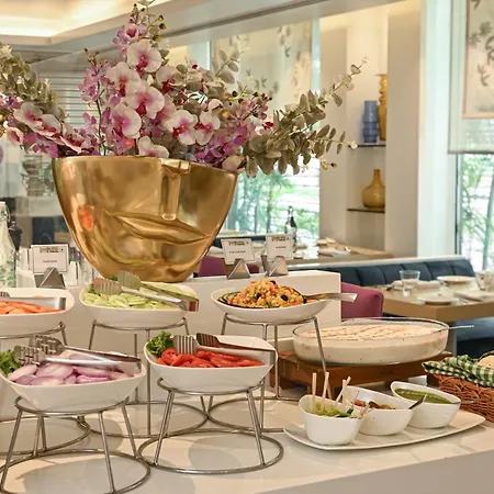 The Ashtan Sarovar Portico-2